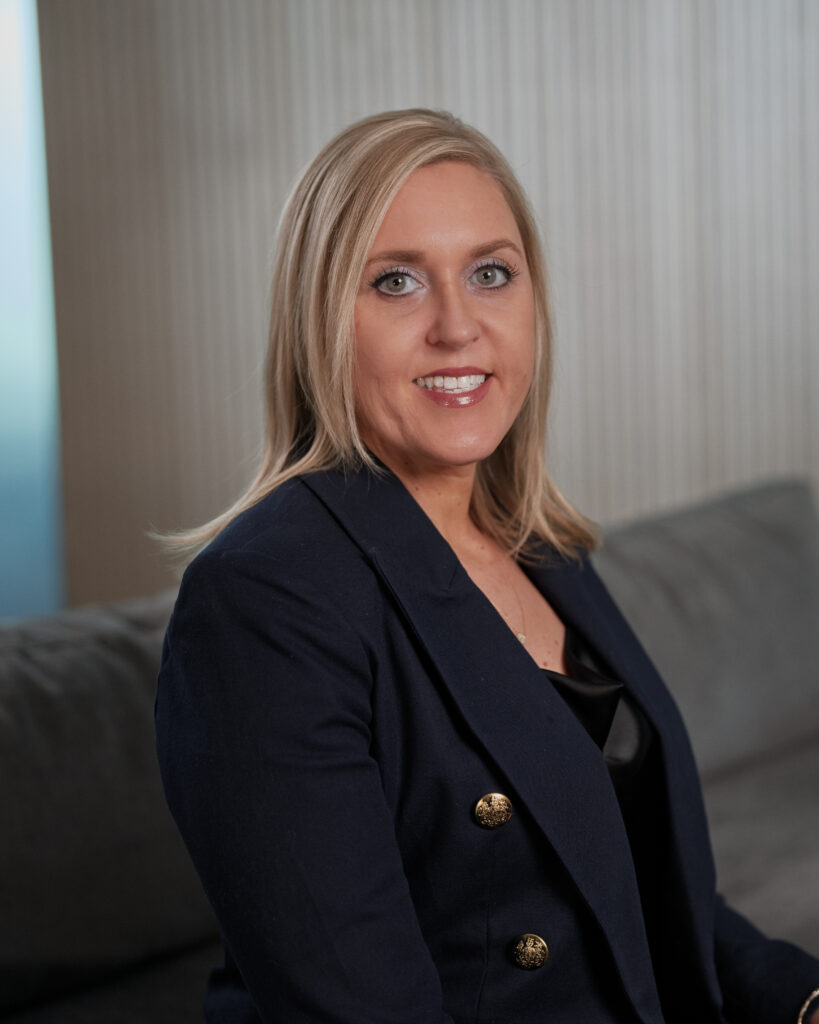 INSBANK, April 09-10, 2025, Photo by Scarlett Gooch (5by5 Agency) blonde woman smiling Billie Jo Parker | INSBANK